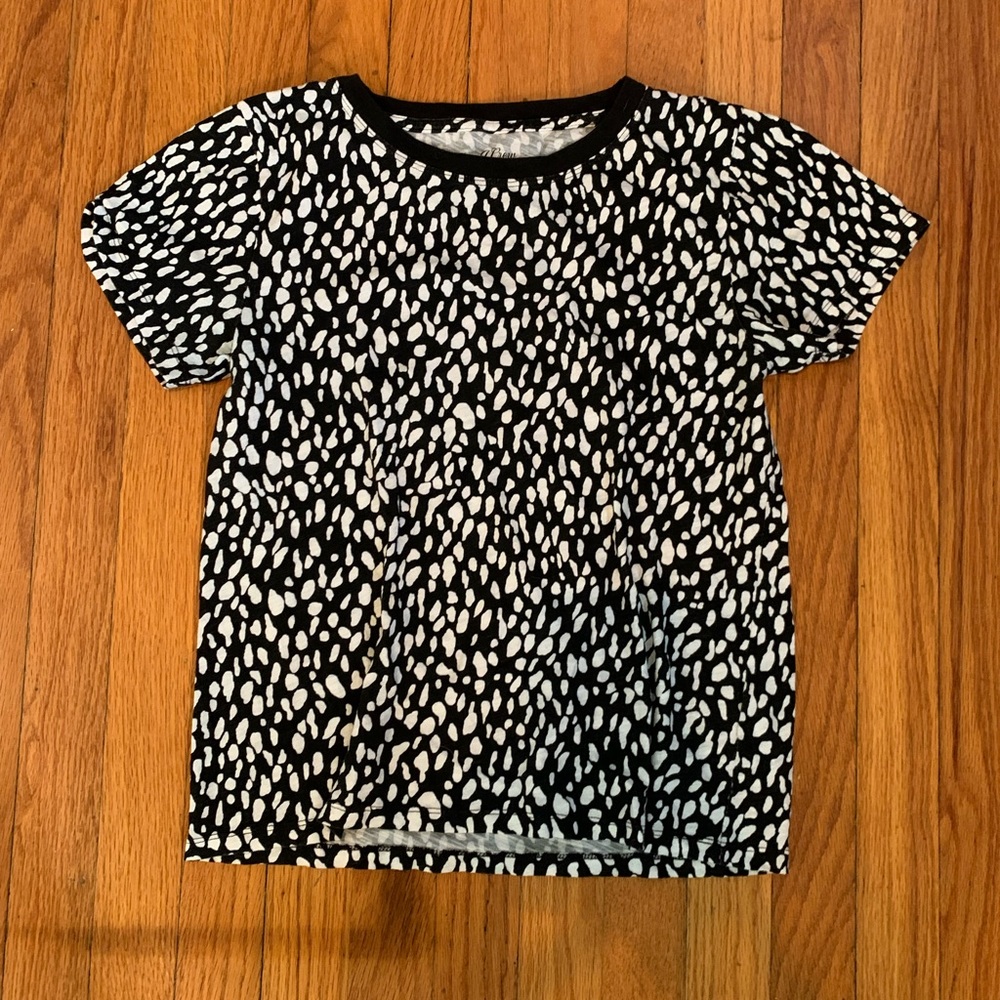 JCrew women’s black and white patterned blouse in small.